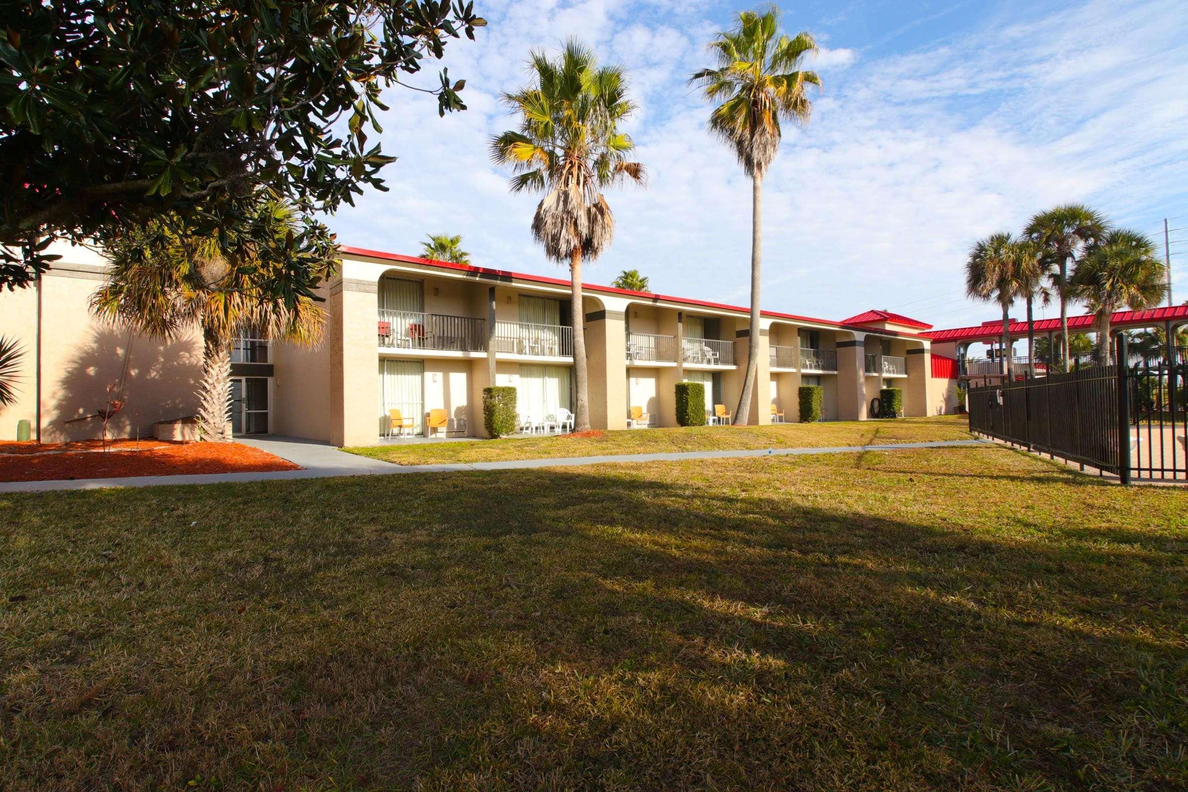 Ramada By Wyndham Davenport Orlando South Hotel Eksteriør billede